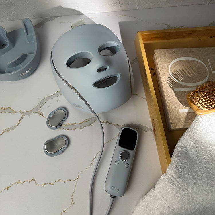 Shark CryoGlow™ Cooling + LED Face Mask - Blue Frost