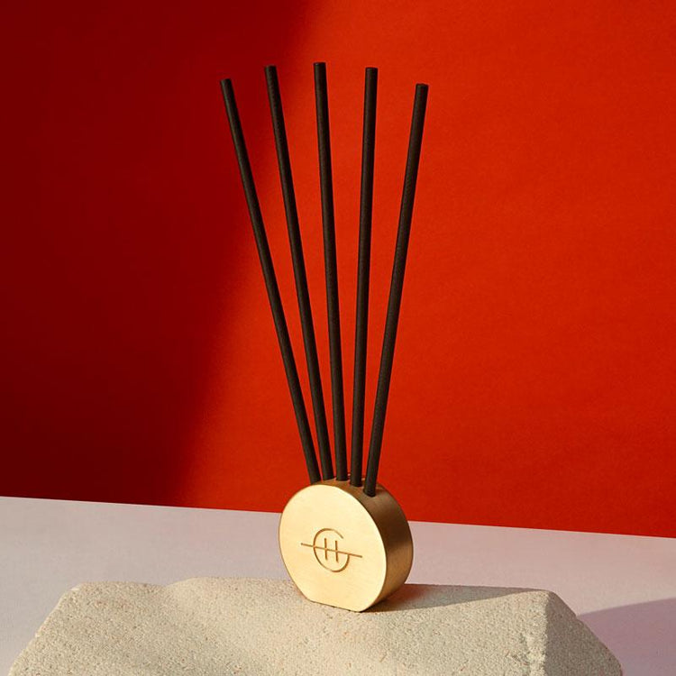 GLASSHOUSE FRAGRANCES Scent Scene Gold Metal Vessel & Lost in Amalfi 5 Replacement Scent Stems