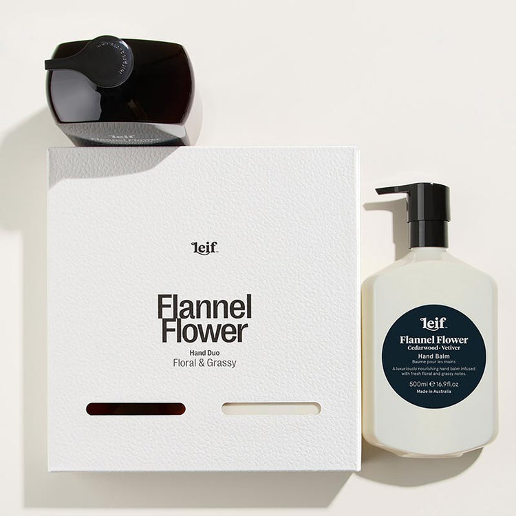 Leif Flannel Flower Hand Duo (Large)