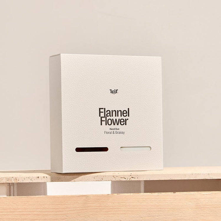Leif Flannel Flower Hand Duo (Large)