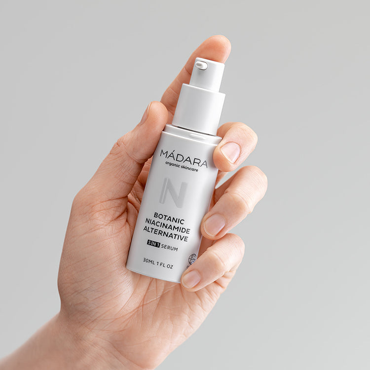 Madara Botanic Niacinamide Alternative 5 in 1 Serum 30ml