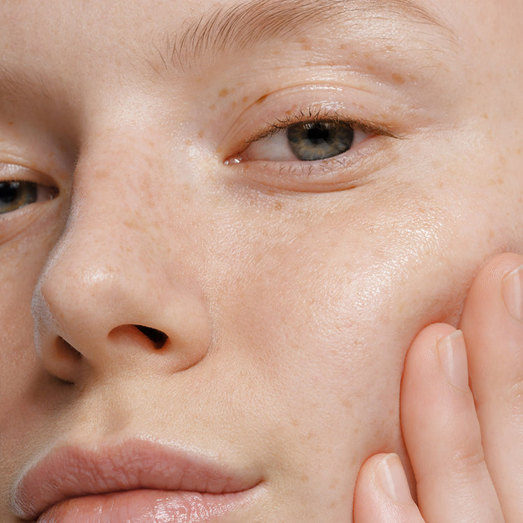 Madara Botanic Niacinamide Alternative 5 in 1 Serum 30ml